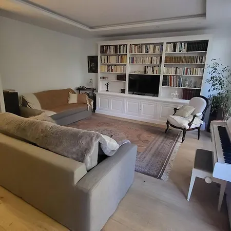 : Avec Terrasse, 2 Ch. Et Parking Au Coeur Historique - Fr-1-792-34 Apartamento San Juan de Luz